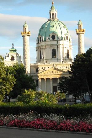 karlsplatz karlskirche 012