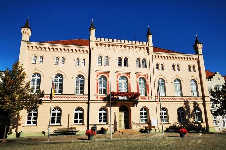 Sternberg – Stadtmauer und historische Fachwerkhäuser