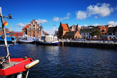 Wismar - historical buildings and the harbour awaiting us