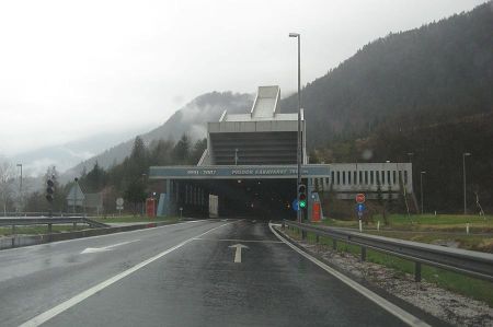 karawanken tunnel 05