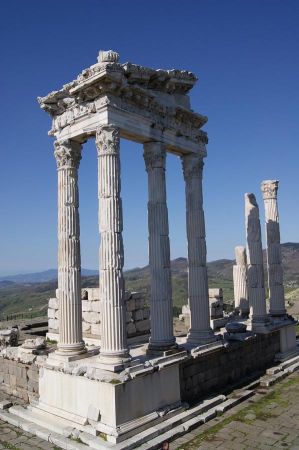 pergamon 09