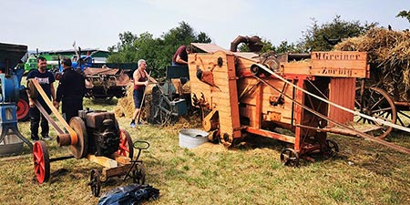 2nd tractor and vintage car meeting in Burgholzhausen