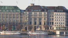 Way to Hamburg Camping Fair leads along the Binnenalster